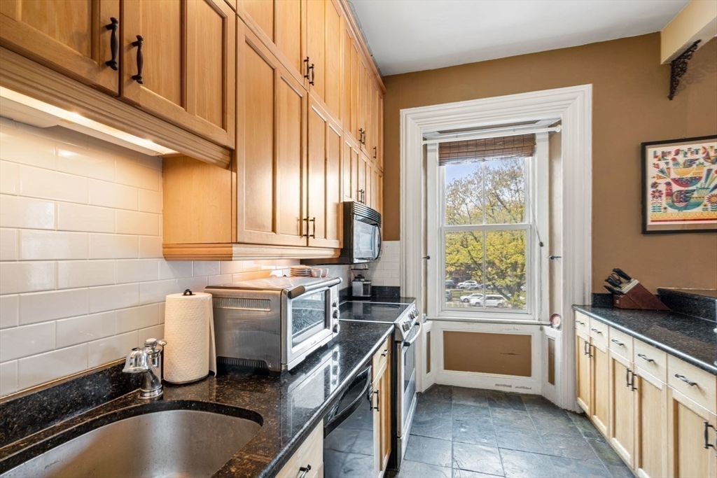 536 Massachusetts Ave #4, Boston, MA Photo #13