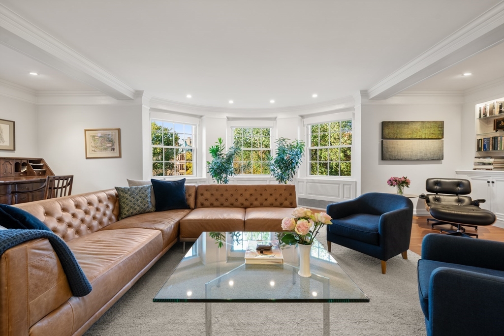 192 Commonwealth Ave 5