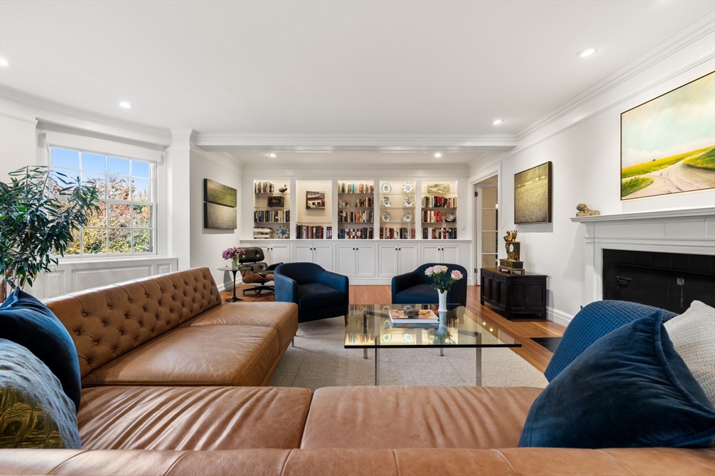 192 Commonwealth Ave 5