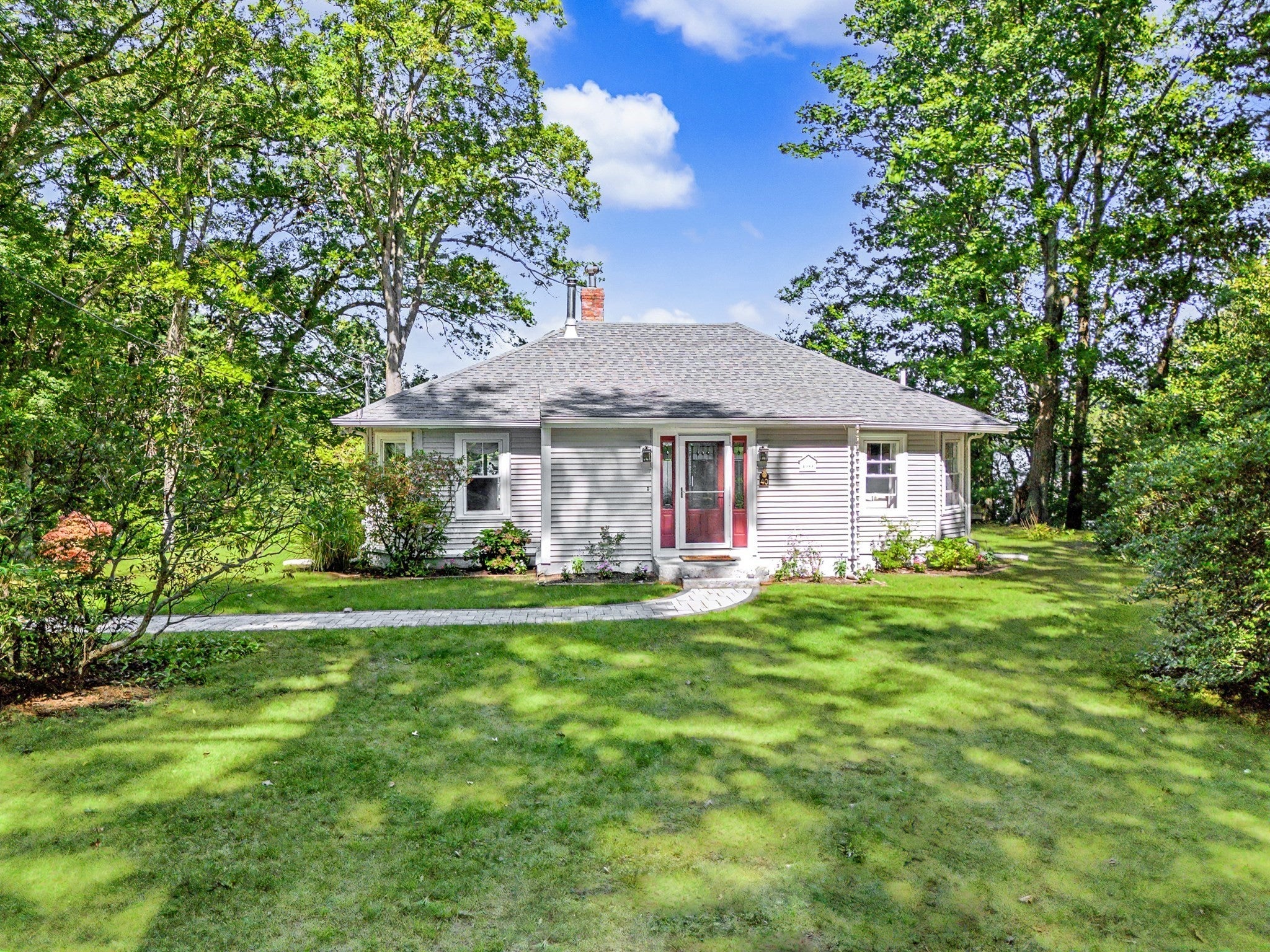 40 Chestnut St, Foxboro, MA Photo #2