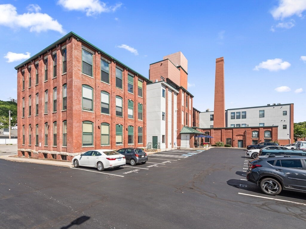 1 Envelope Ter #201, Worcester, MA, 1 Envelope Ter #201, Worcester, MA Photo #2