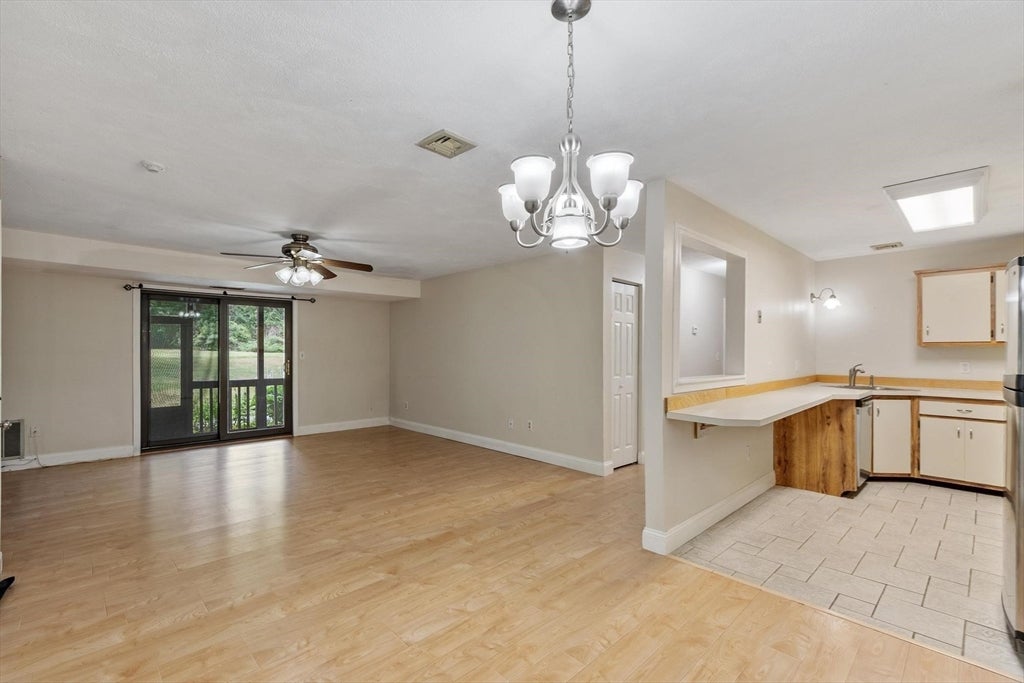 10 Village Ln #4, Tyngsborough, MA, 10 Village Ln #4, Tyngsborough, MA Photo #9