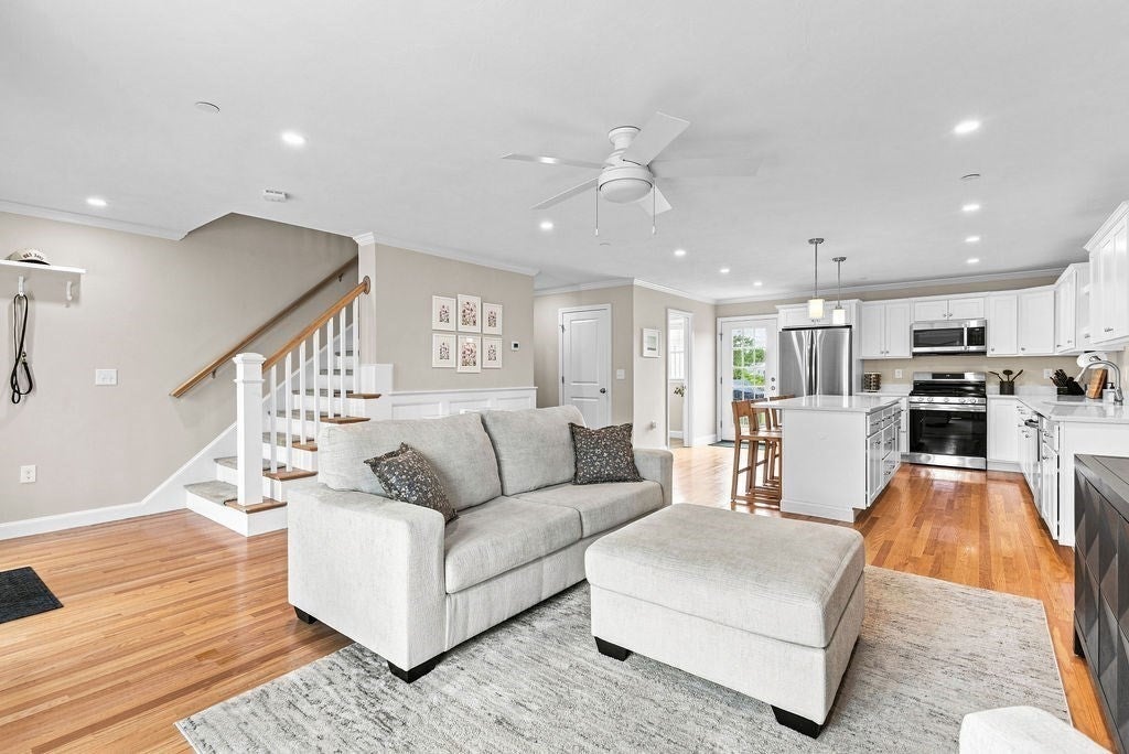 1005 Auburn St C2