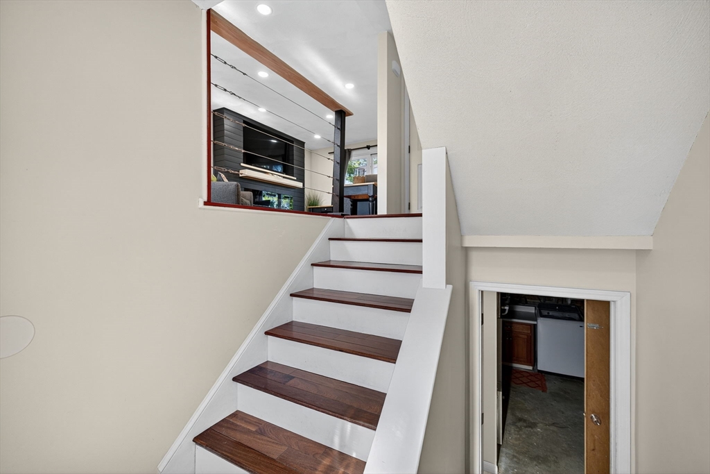 71 Mann St