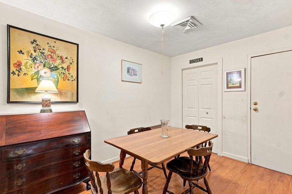 26 School St #204, Hull, MA, 26 School St #204, Hull, MA Photo #11