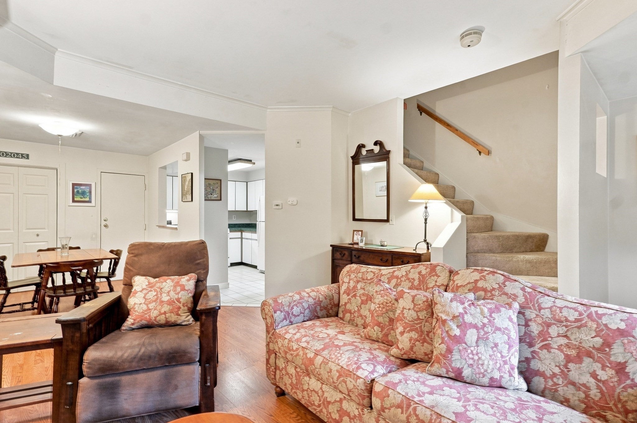 26 School St 204