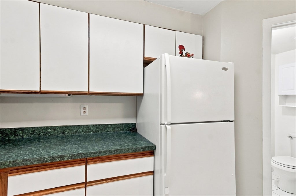 26 School St #204, Hull, MA, 26 School St #204, Hull, MA Photo #10