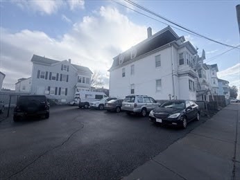 1852 S Main St