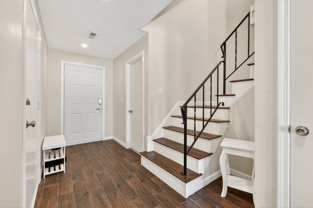 94 Cottonwood Dr 94