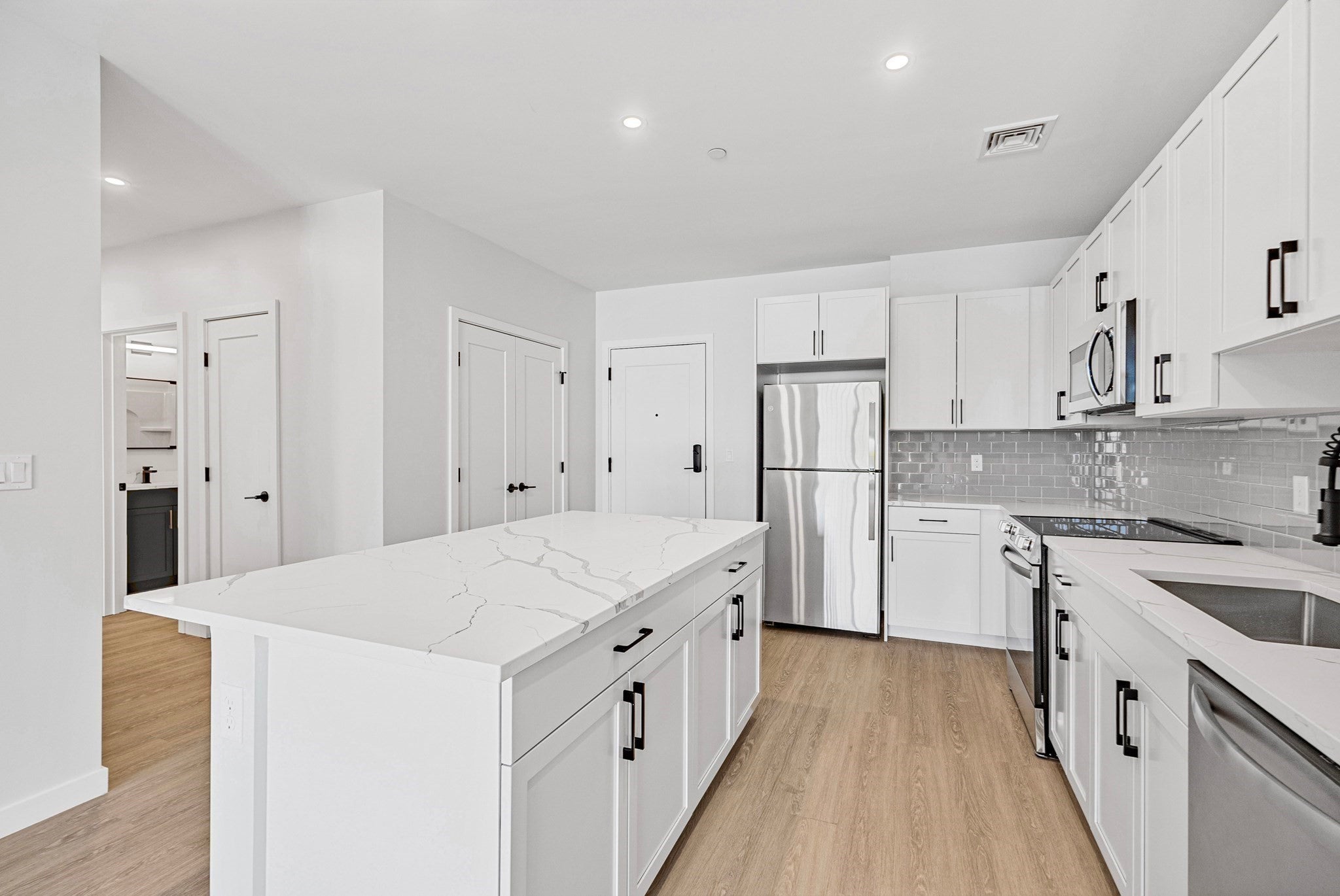 6 Rantoul St #205, Beverly, MA, 6 Rantoul St #205, Beverly, MA Photo #11
