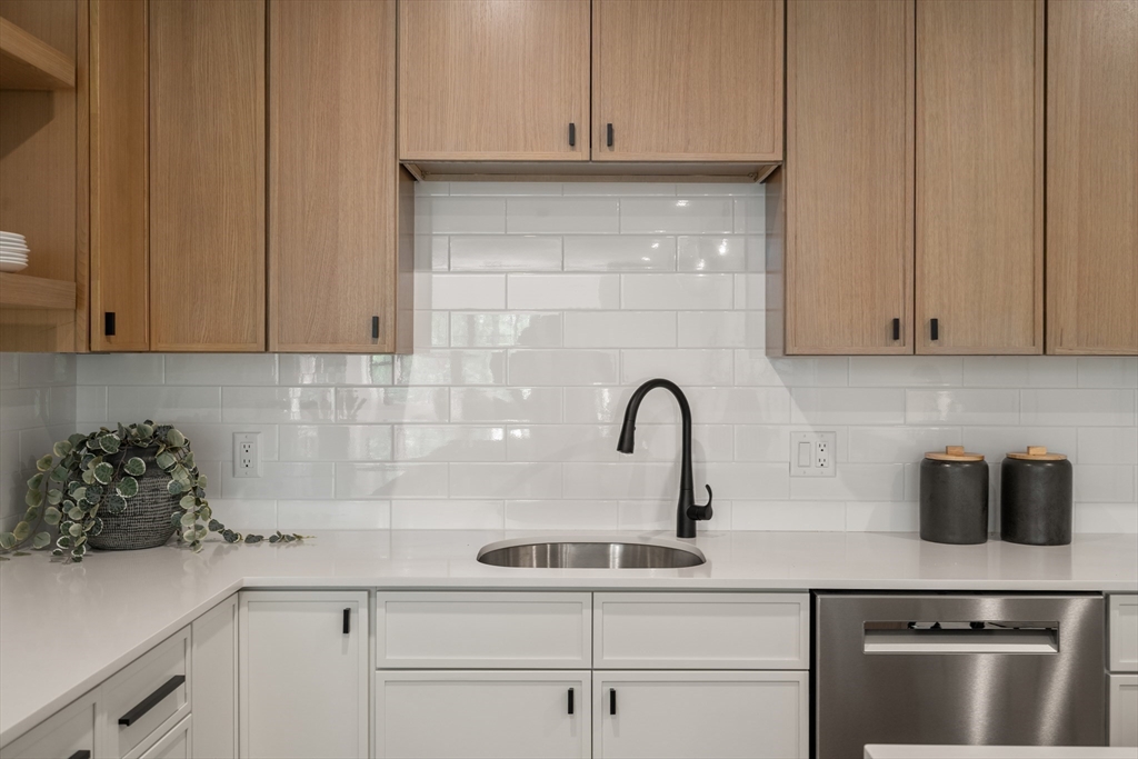 20 Audubon Way Unit 203
