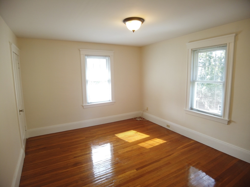 Belmont, Massachusetts 02478, United States, 2 Bedrooms Bedrooms, ,1 BathroomBathrooms,Residential,Active,168171