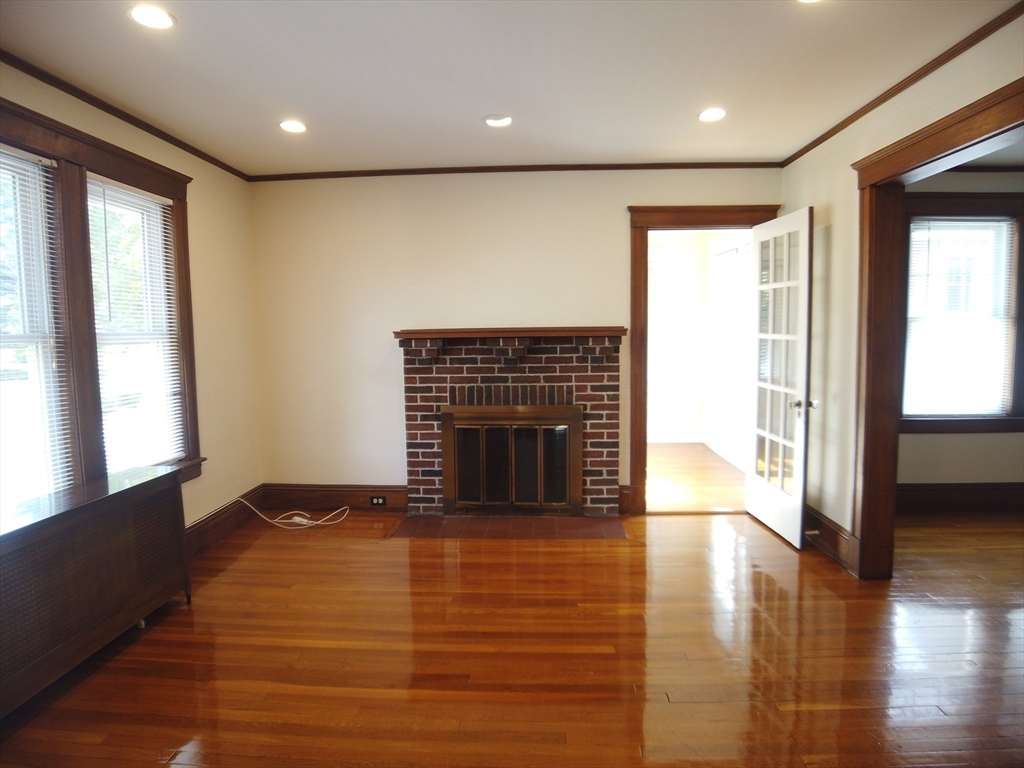 Belmont, Massachusetts 02478, United States, 2 Bedrooms Bedrooms, ,1 BathroomBathrooms,Residential,Active,168171