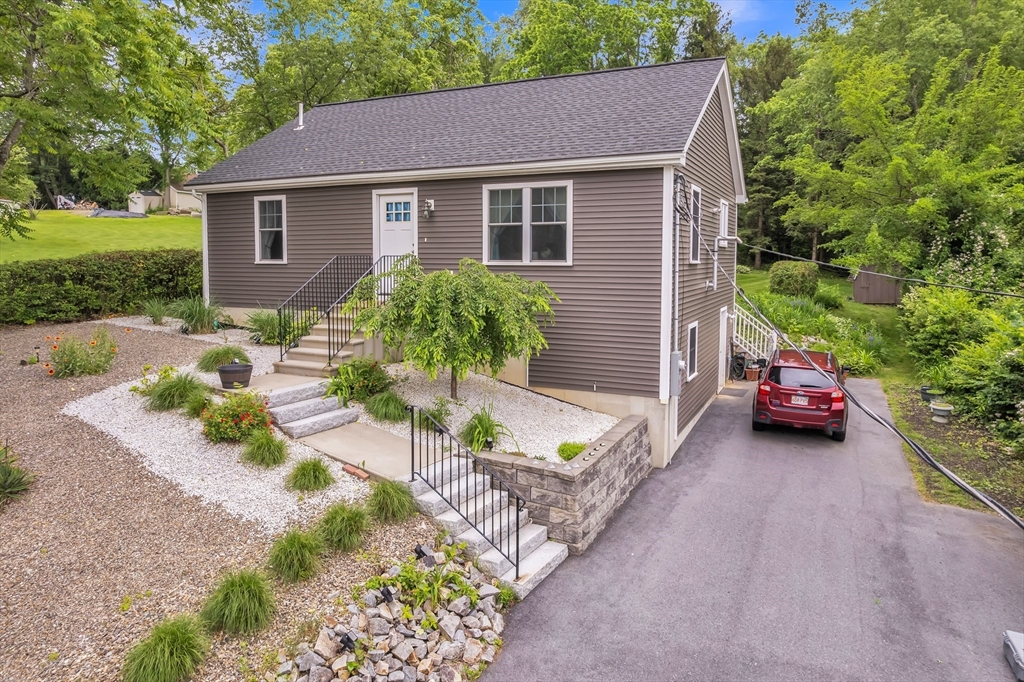 12 Cliff St