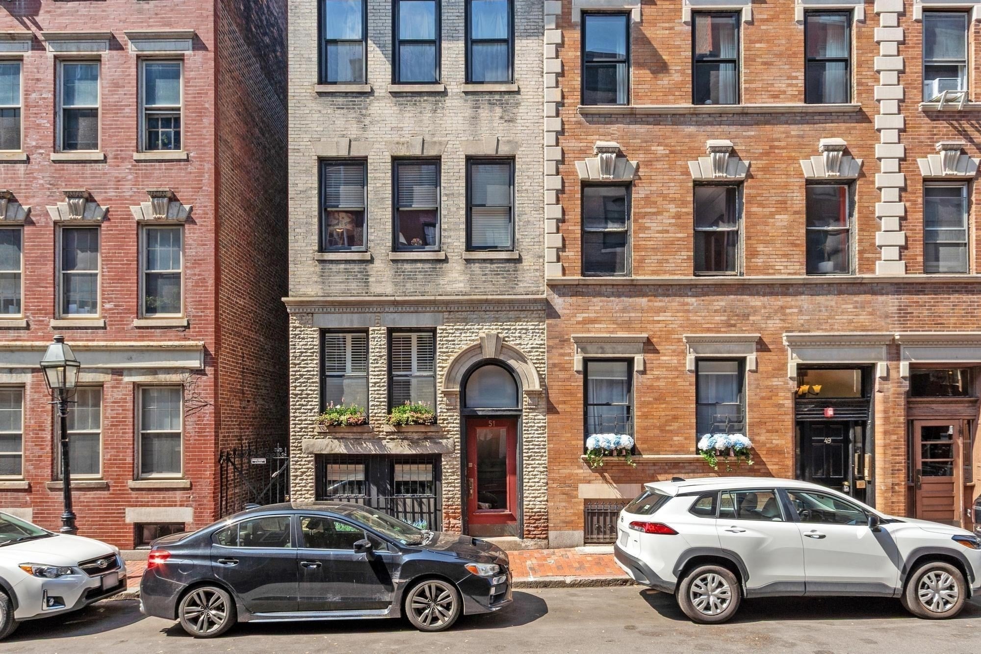 51 Revere St #1, Boston, MA, 51 Revere St #1, Boston, MA Photo #1