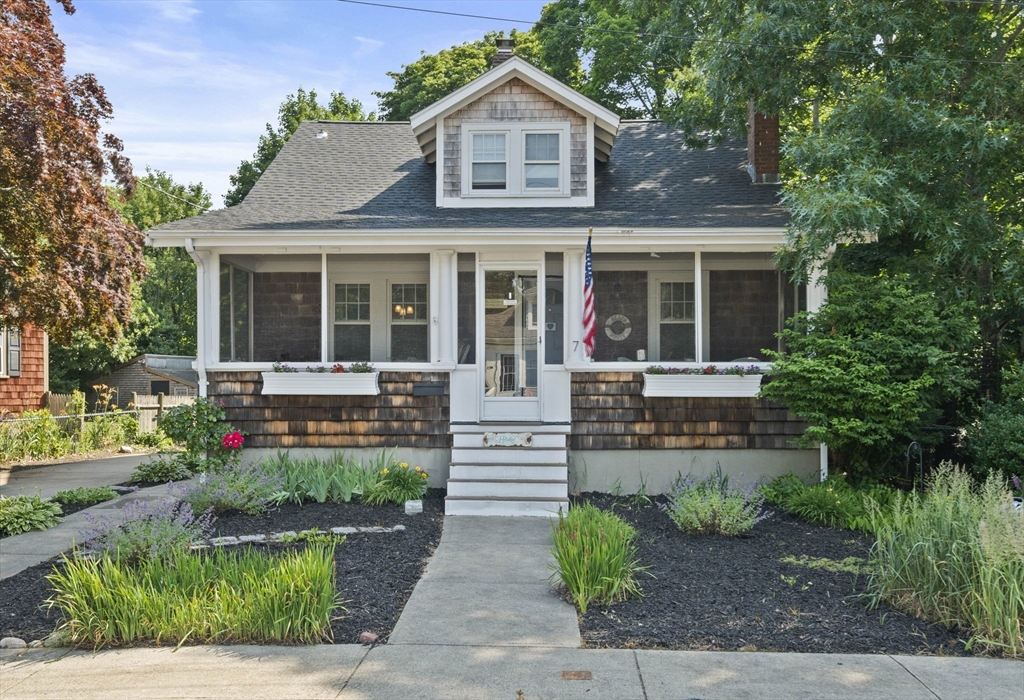 7 Gray Ave.