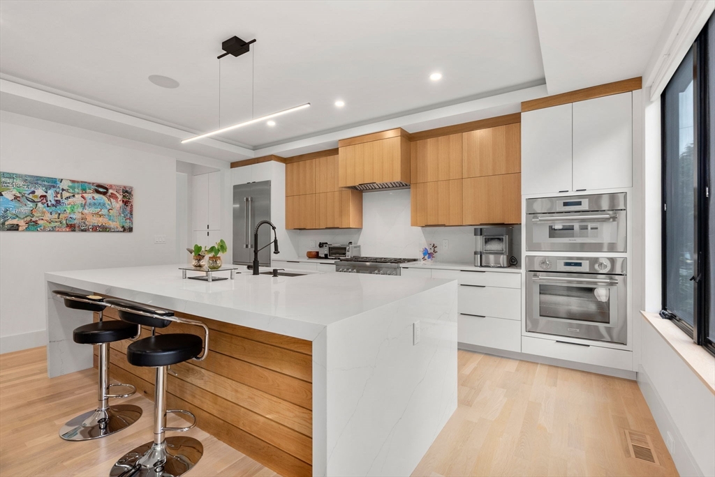 1242 Beacon St 1242