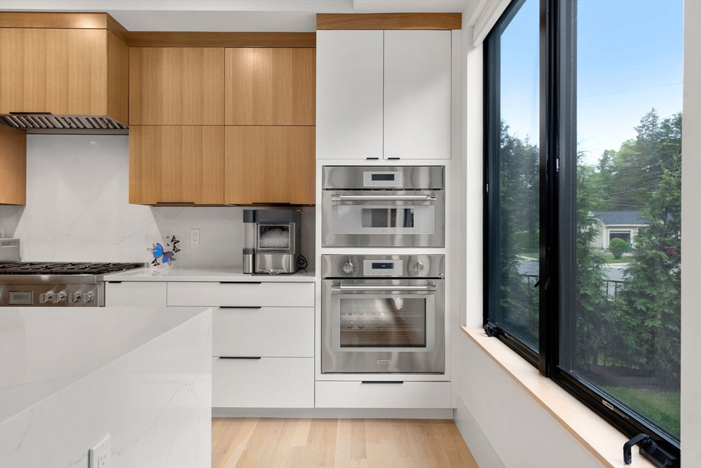 1242 Beacon St 1242