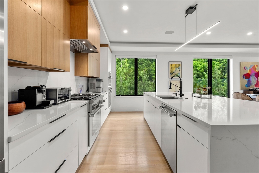 1242 Beacon St 1242