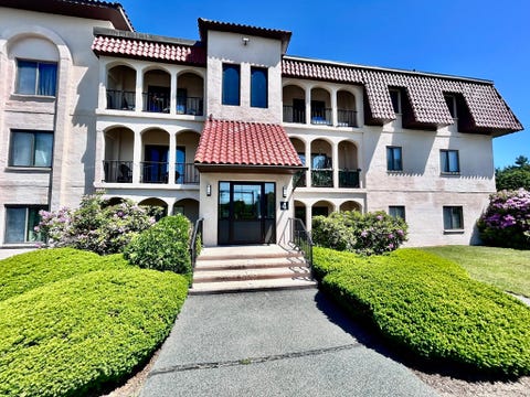 Photo of 685 Oak Street #4-6, Brockton, MA 02301 (MLS # 73535120)