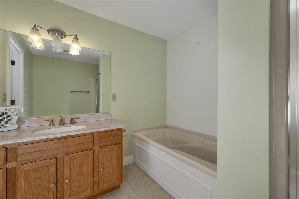 69 Birch Glen Dr #12, Bennington, NH, 69 Birch Glen Dr #12, Bennington, NH Photo #20