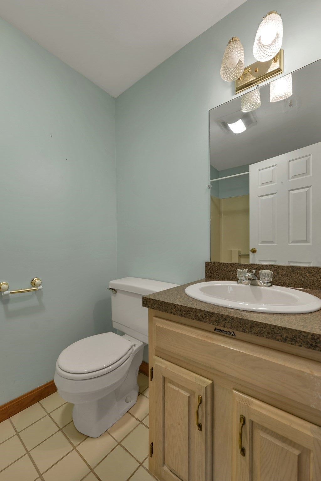 69 Birch Glen Dr #12, Bennington, NH, 69 Birch Glen Dr #12, Bennington, NH Photo #17