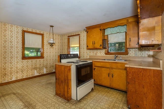 18 Daly Dr