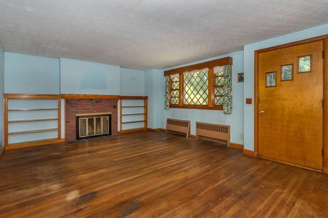 18 Daly Dr