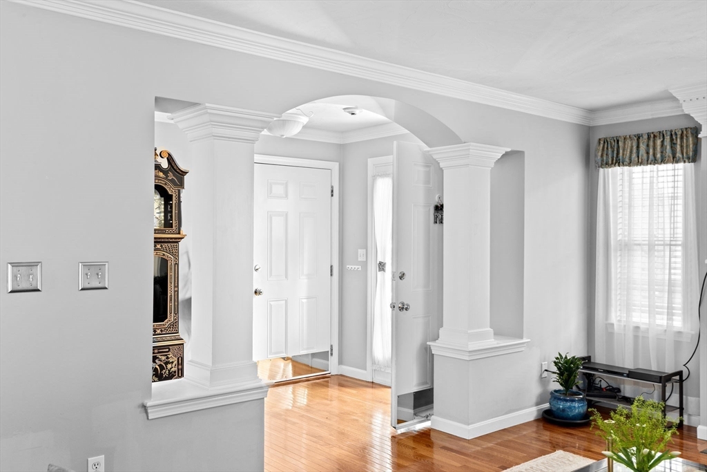 208 Rembrandt Way 208
