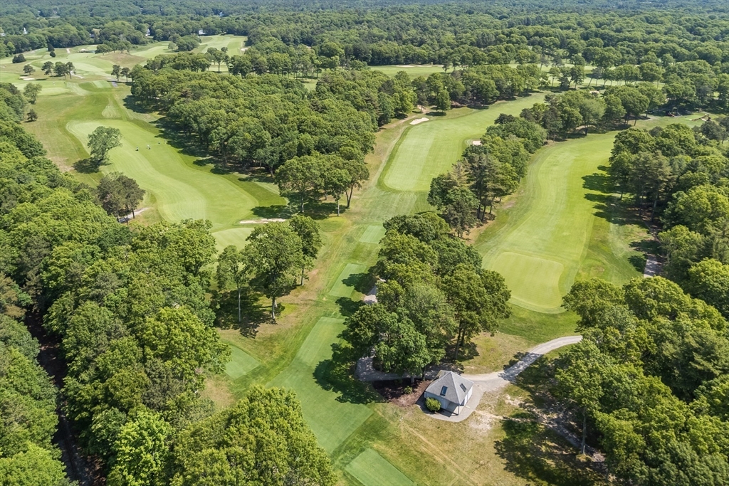48 Clubhouse Drive