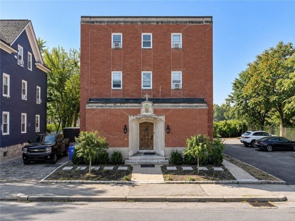 67 Ridge St, Providence, RI, 67 Ridge St, Providence, RI Photo #2