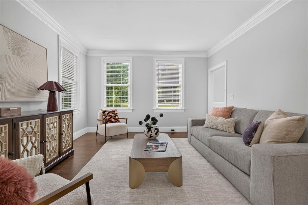8 Sterling Ct.
