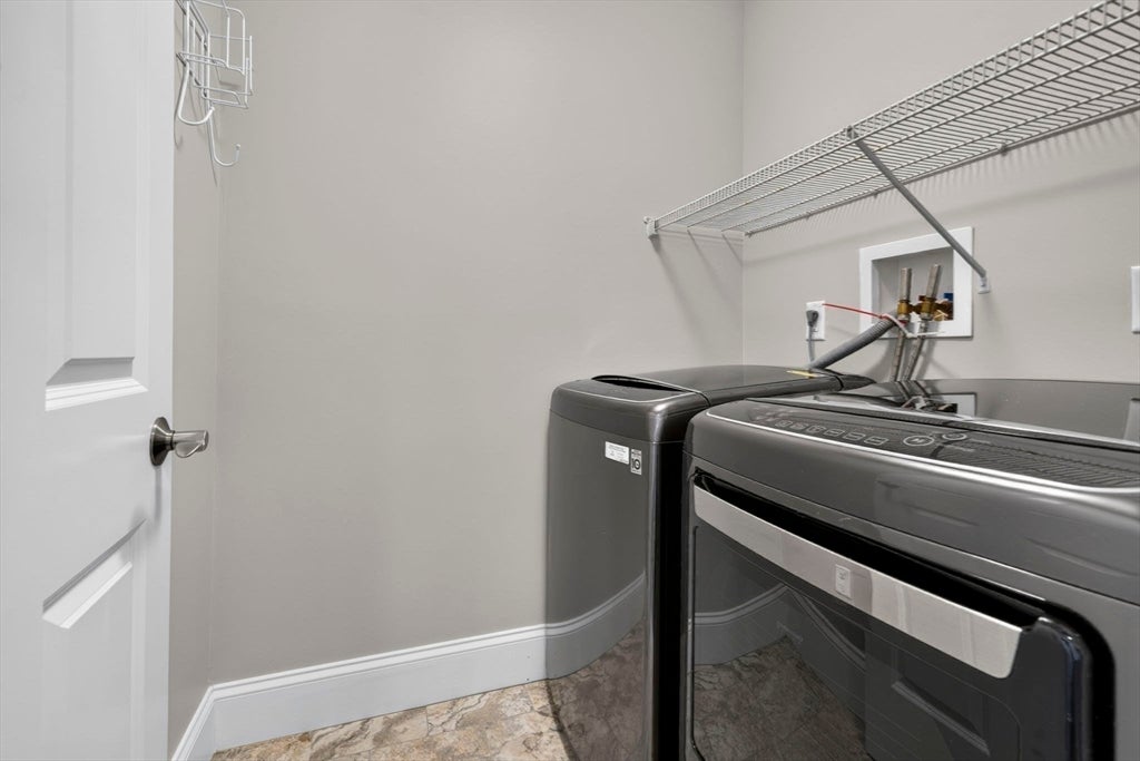8 Sterling Ct, Northborough, MA, 8 Sterling Ct, Northborough, MA Photo #24