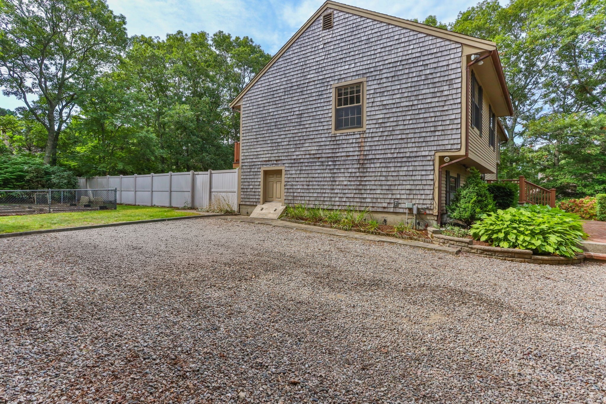 2 Robin Rd, Sandwich, MA Photo #6