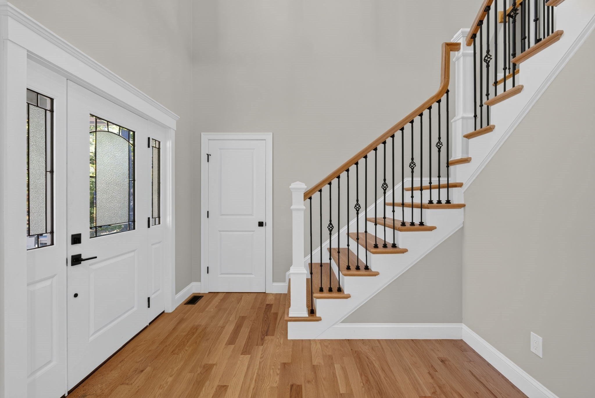 275 Pine St, Bridgewater, MA, 275 Pine St, Bridgewater, MA Photo #3