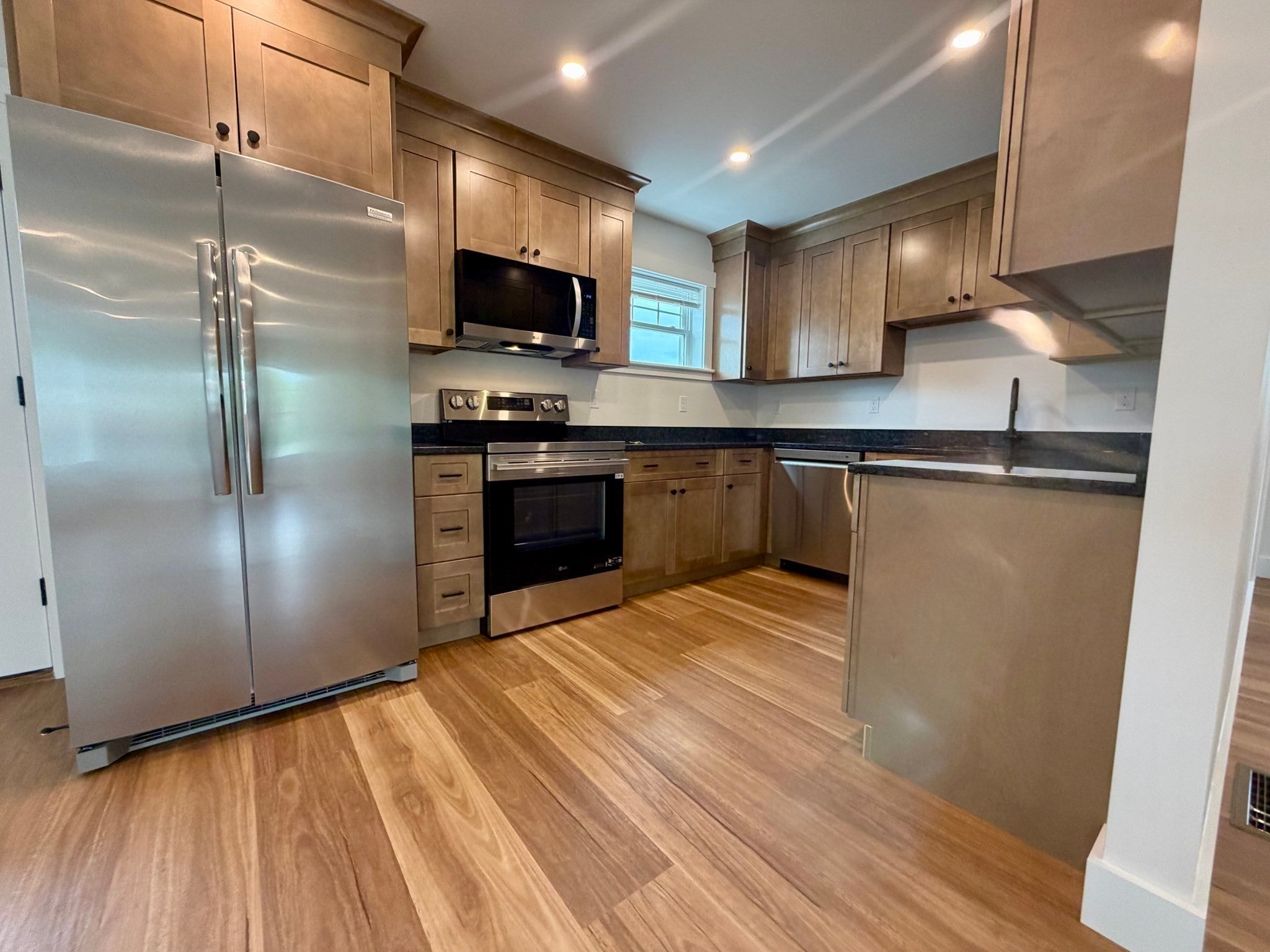 124 S Silver Lane, Sunderland, MA Photo #7