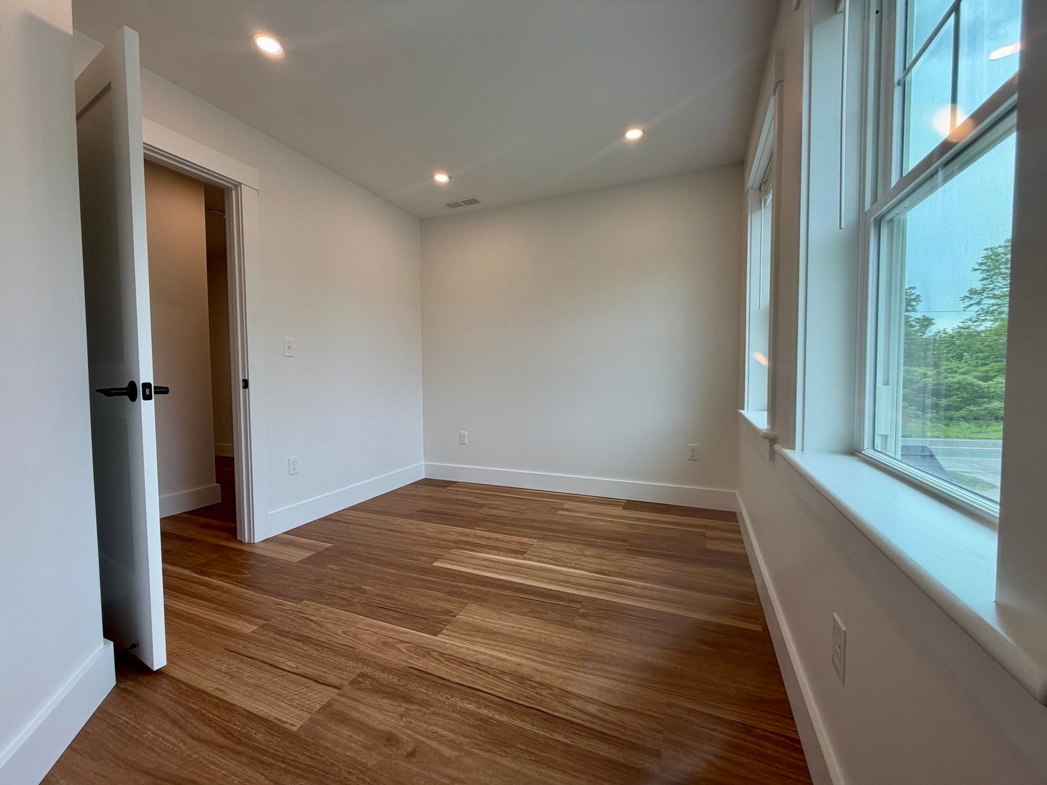 124 S Silver Lane, Sunderland, MA Photo #28