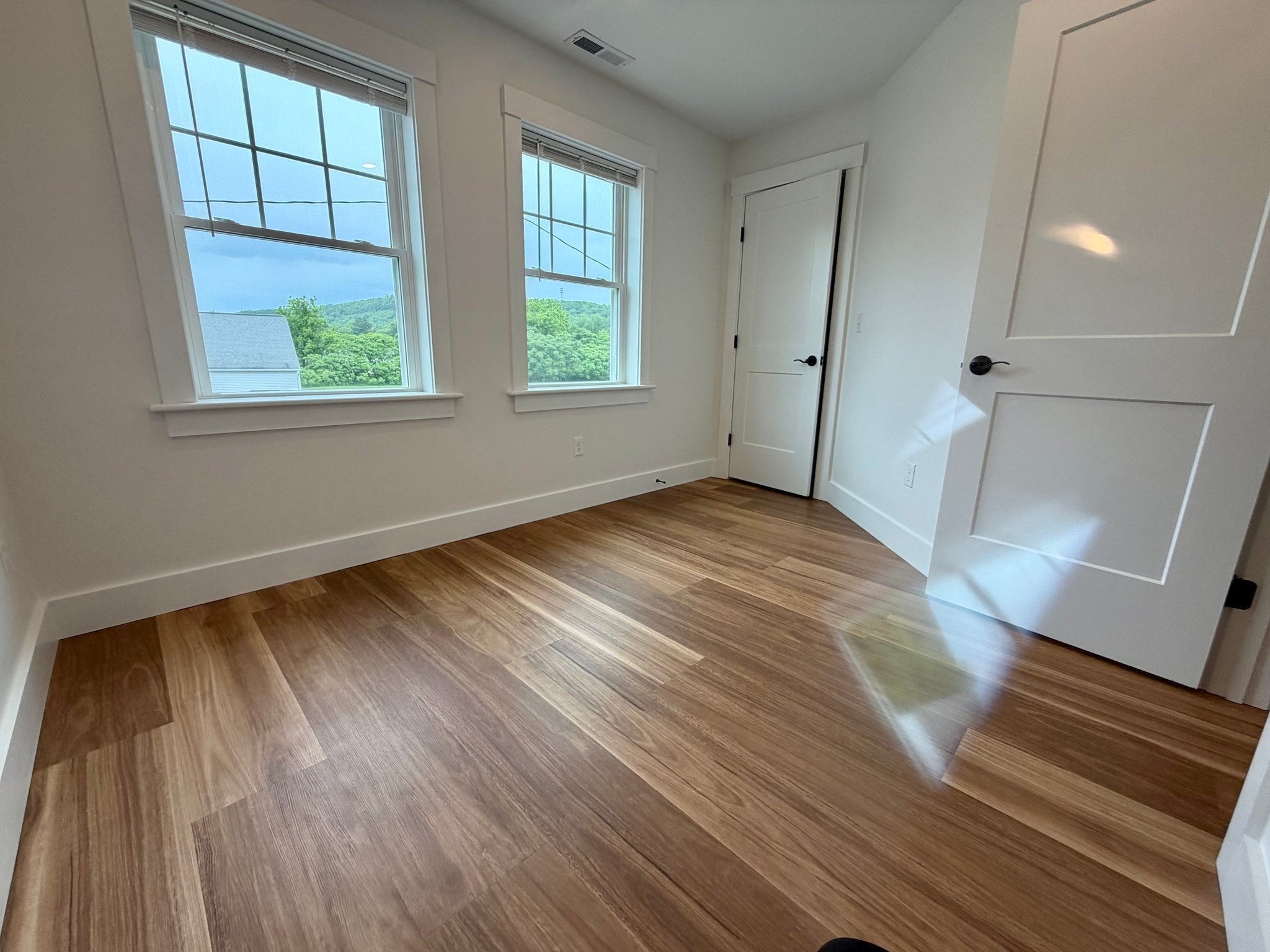 124 S Silver Lane, Sunderland, MA Photo #27