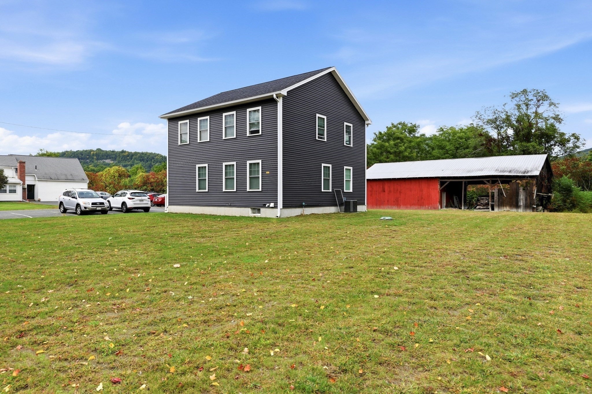 124 S Silver Lane, Sunderland, MA Photo #3