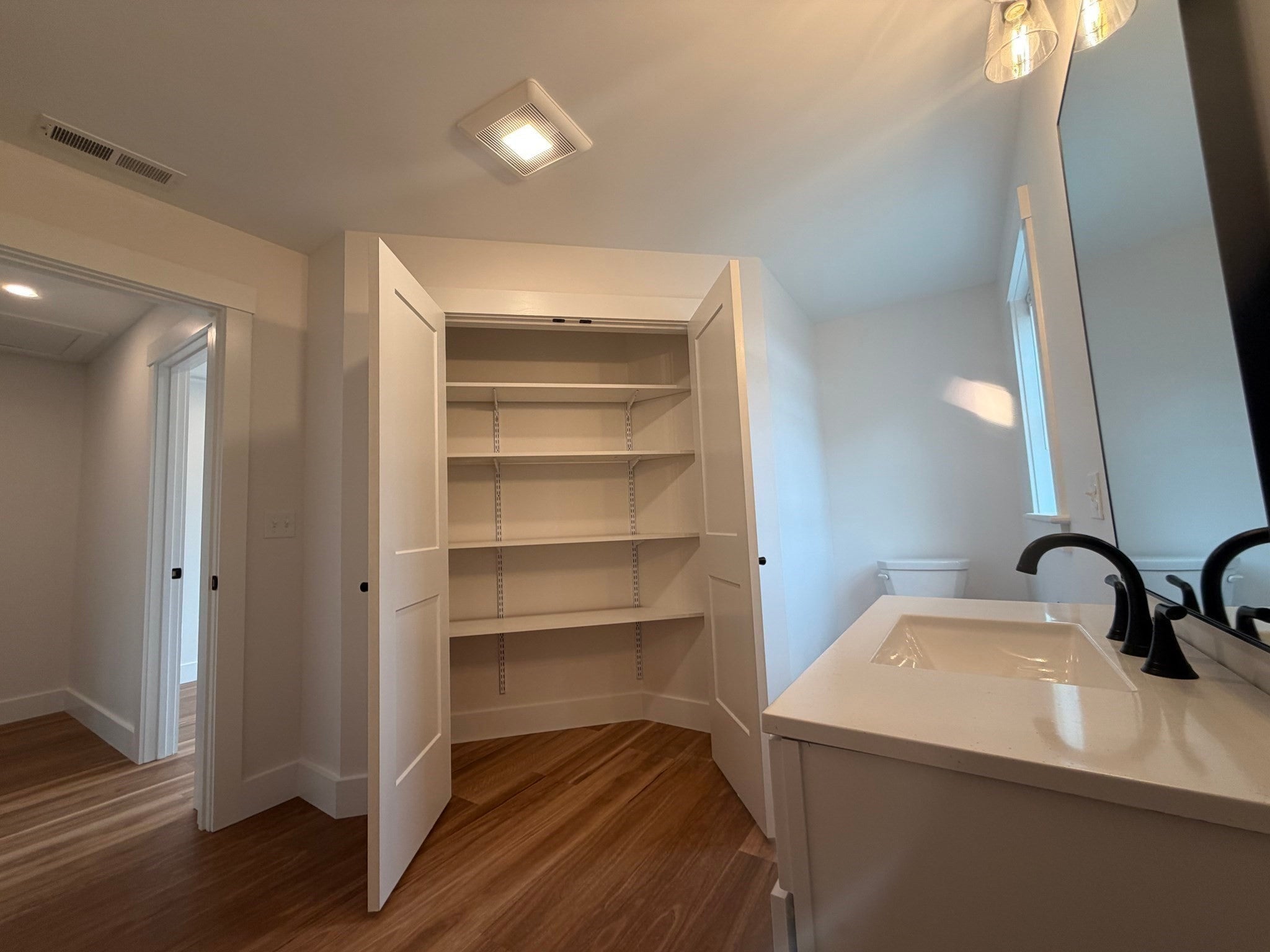 124 S Silver Lane, Sunderland, MA Photo #15