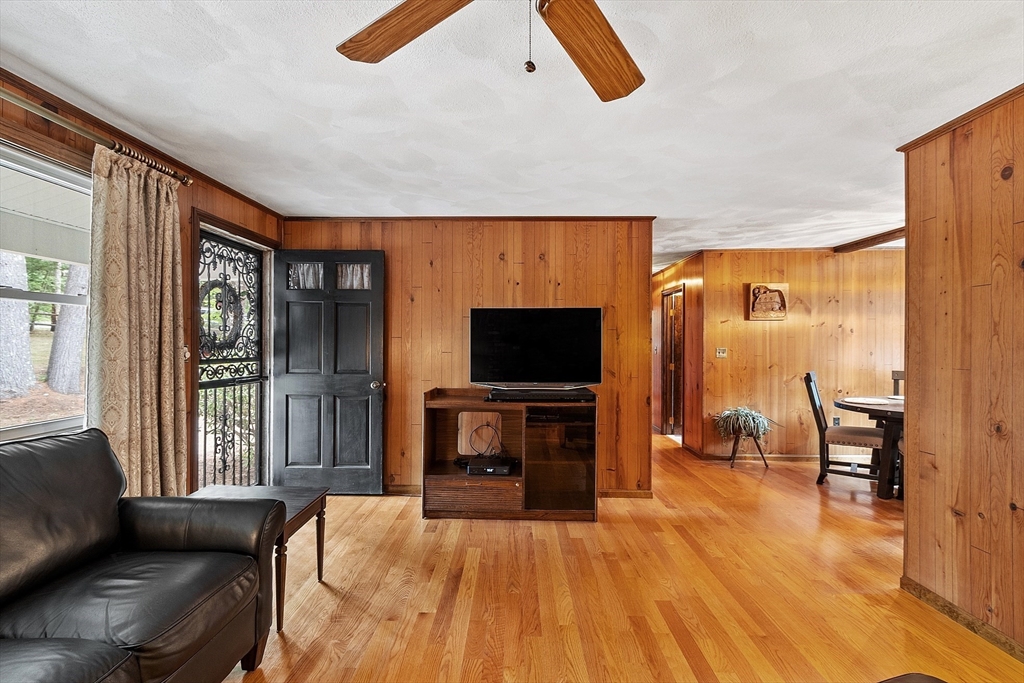 6 Ingalls Rd