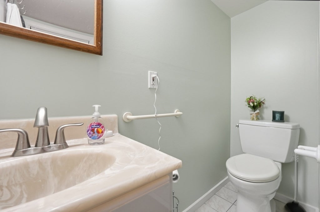 7 Pincushion Rd, Framingham, MA, 7 Pincushion Rd, Framingham, MA Photo #28