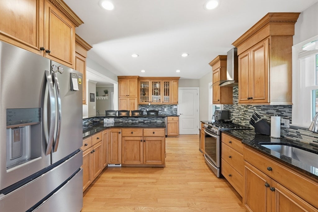 7 Pincushion Rd, Framingham, MA, 7 Pincushion Rd, Framingham, MA Photo #10
