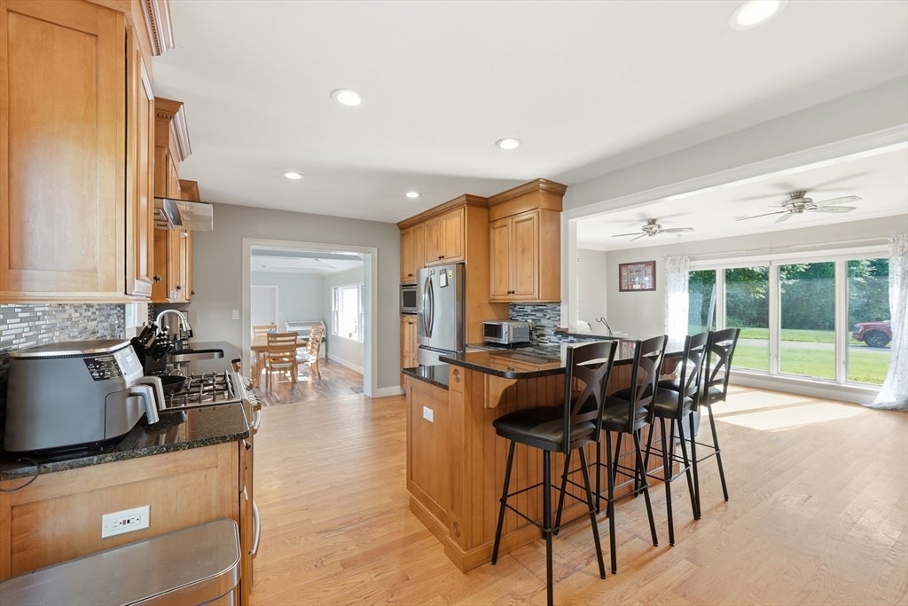 7 Pincushion Rd, Framingham, MA, 7 Pincushion Rd, Framingham, MA Photo #8