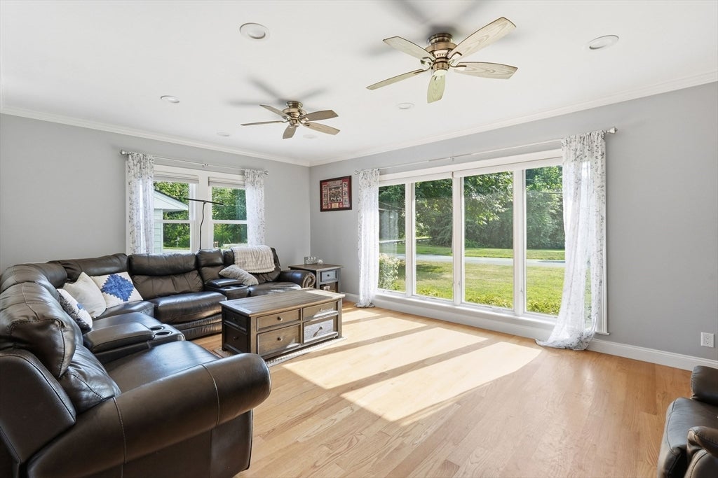 7 Pincushion Rd, Framingham, MA, 7 Pincushion Rd, Framingham, MA Photo #7
