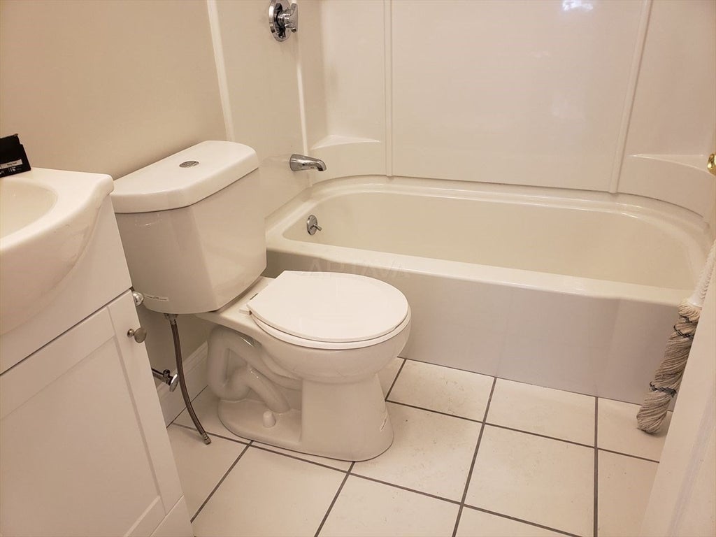 22 Barton St #2, Somerville, MA, 22 Barton St #2, Somerville, MA Photo #10