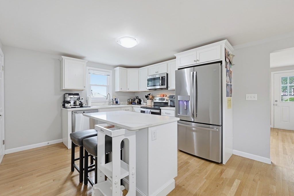 7 Haskell Pl, Peabody, MA Photo #10