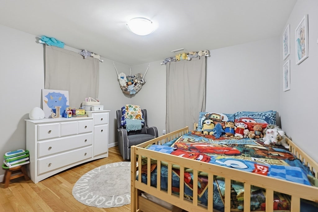 7 Haskell Pl, Peabody, MA Photo #17