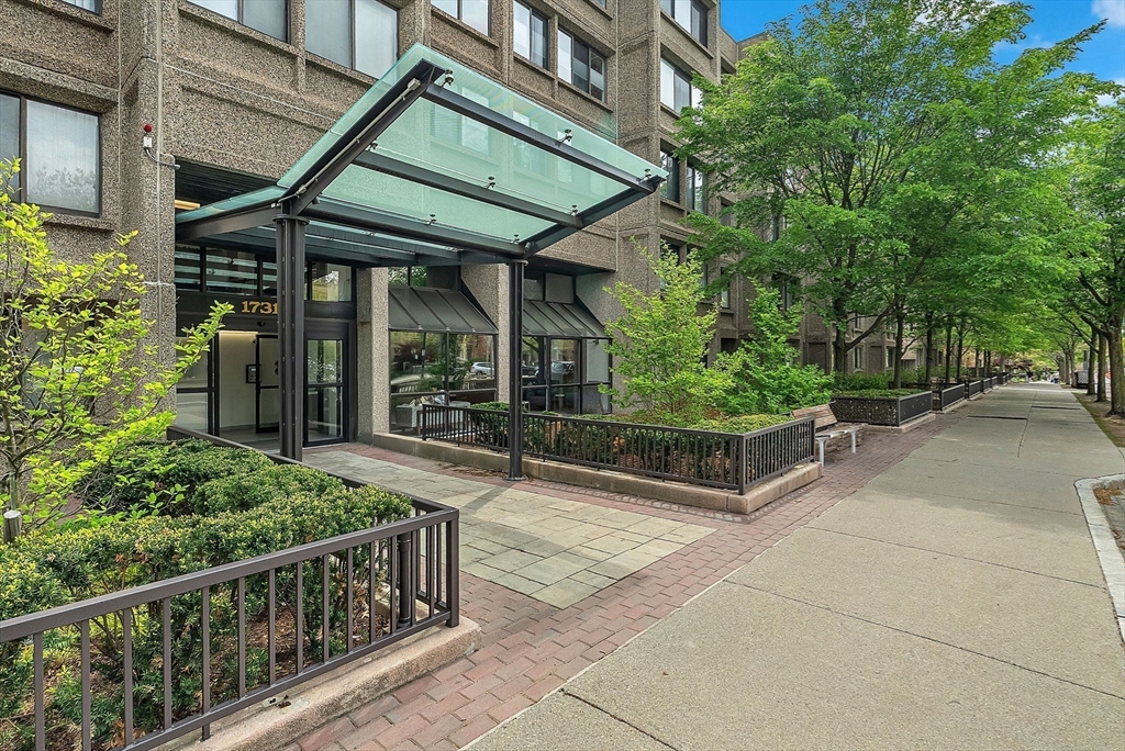1731 Beacon Street #1515, Brookline, MA Photo #35