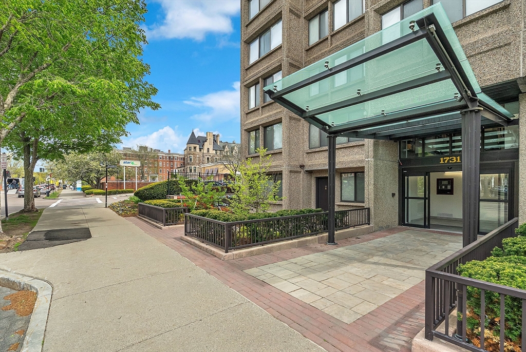 1731 Beacon Street #1515, Brookline, MA Photo #2